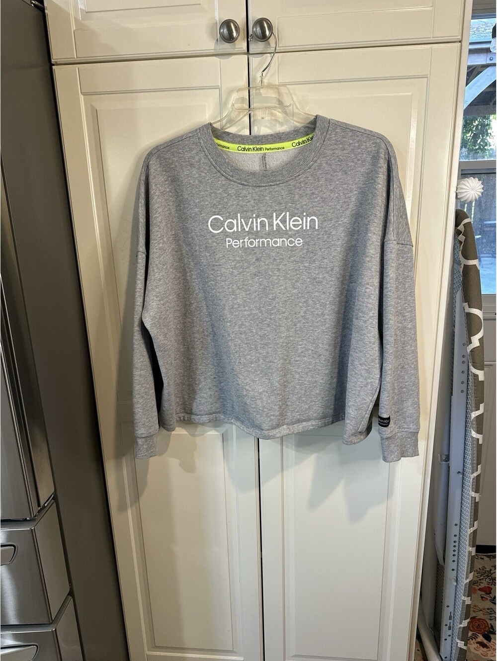 Calvin Klein Performance Gray Cropped Sweatshirt Women's Size XXL